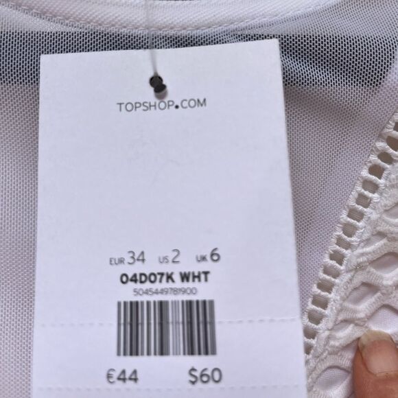 Top shop, white bodysuit, mesh sides & V-neck chest, bubble fabric, sleeveless,6 - Picture 6 of 8